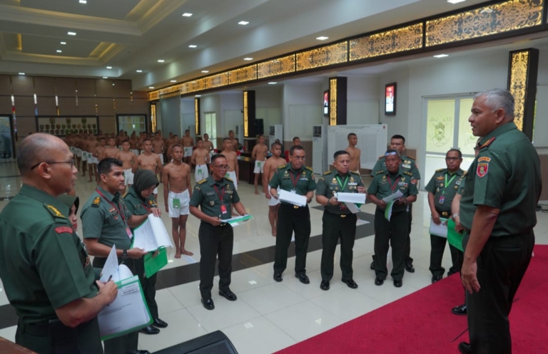 Kodam VI/Mulawarman Melaksanakan Sidang Pemilihan Calon Tamtama Prajurit Karir TNI AD Gelombang I TA 2025.