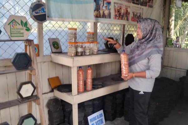 WhatsApp Image 2025-10-16 at 15.59.04