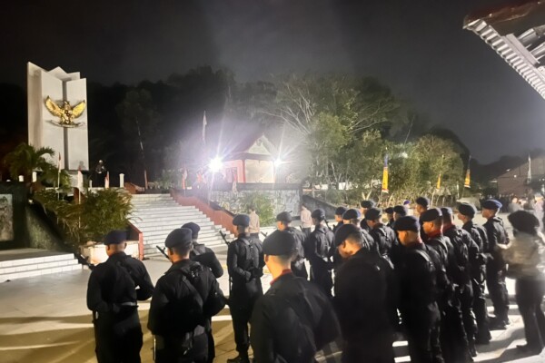 1a06bdde-d2d2-4137-83ae-263a6a413329