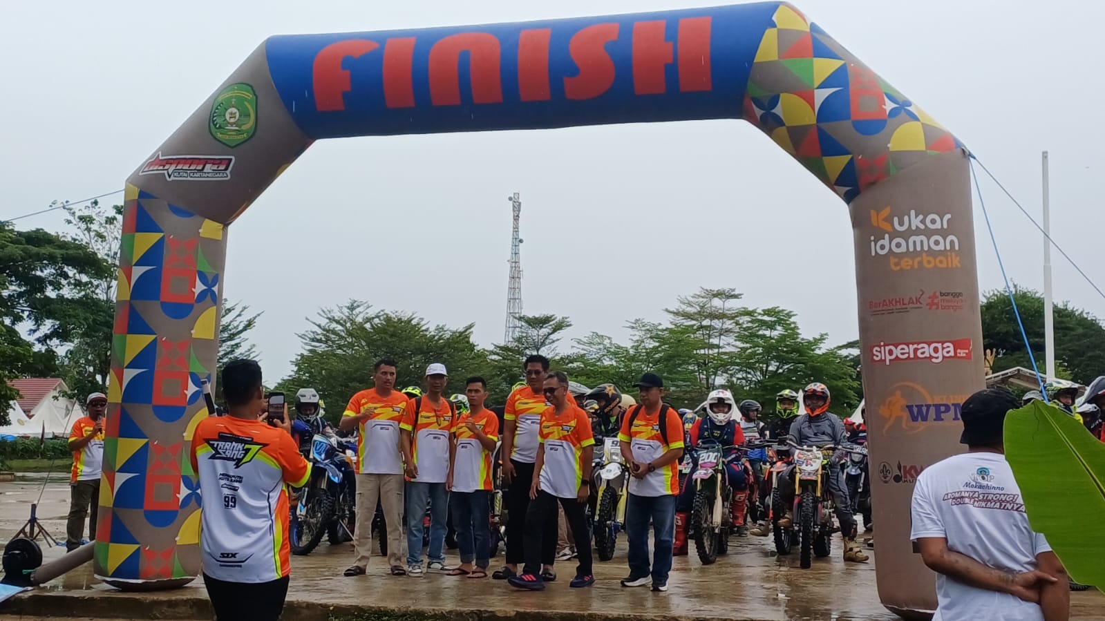 645bd61b-e93d-4299-8588-51b81288e21f