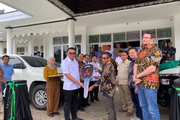 a5ac7569-3c6f-4118-946f-331feed8285e