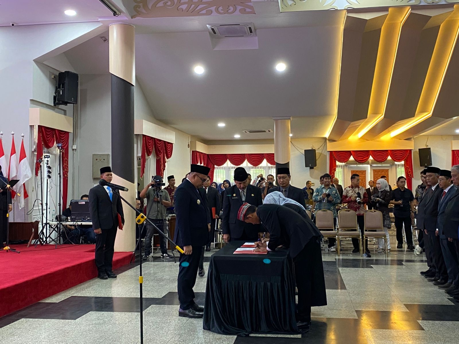 cc485e5b-0f86-4cdf-81f1-d6067ac7a62d