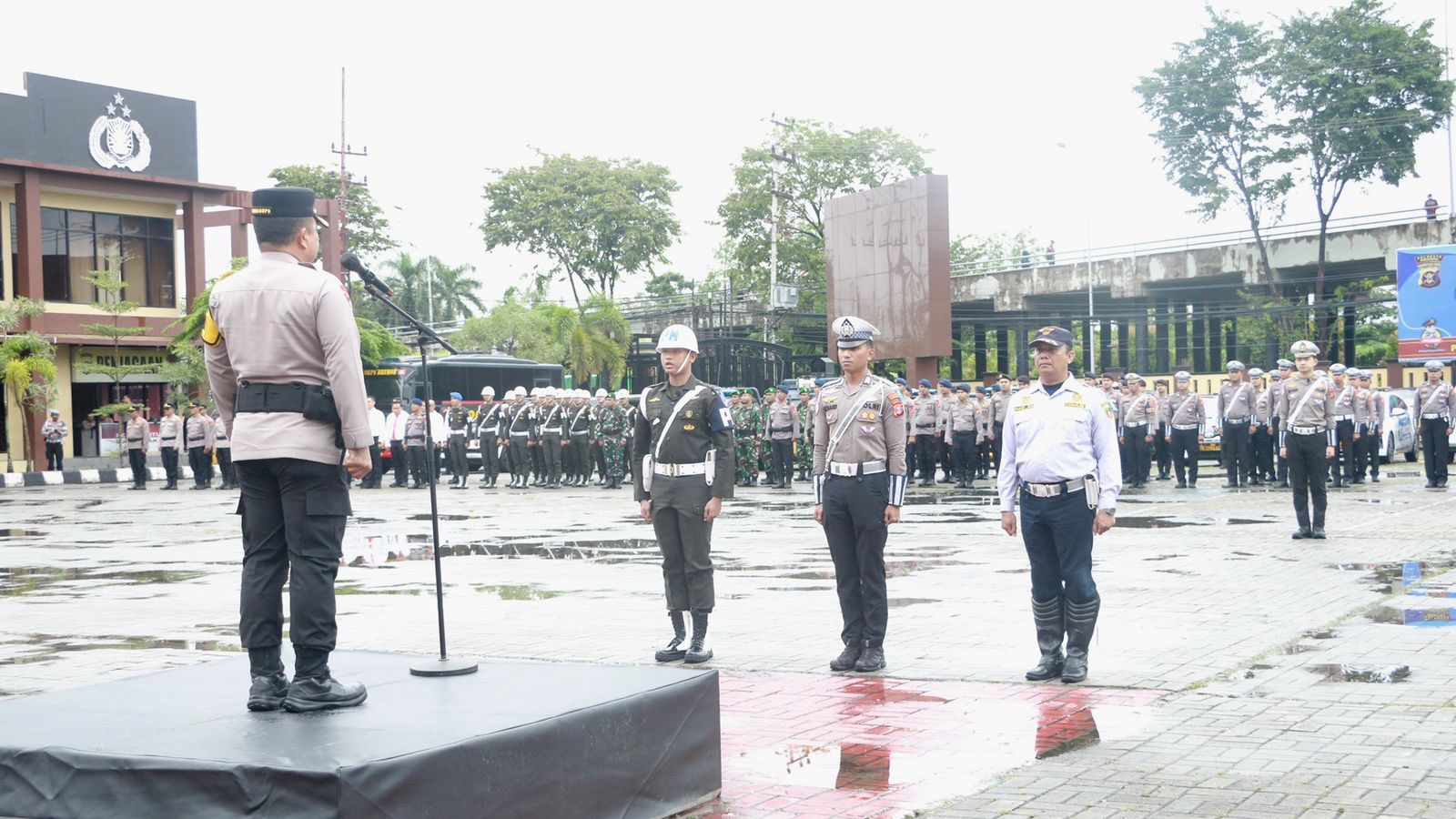 ec7af55c-9d2d-496c-ab37-71db5bacc7d3